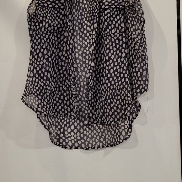 Top - Picture 3 of 4